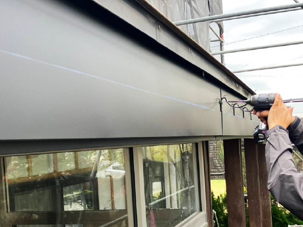 大潟村の雨樋交換施工事例